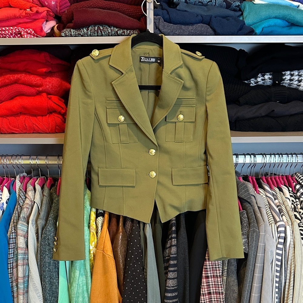 New York & Co olive green 2 button 2 pocket blazer size 2 - Picture 1 of 3